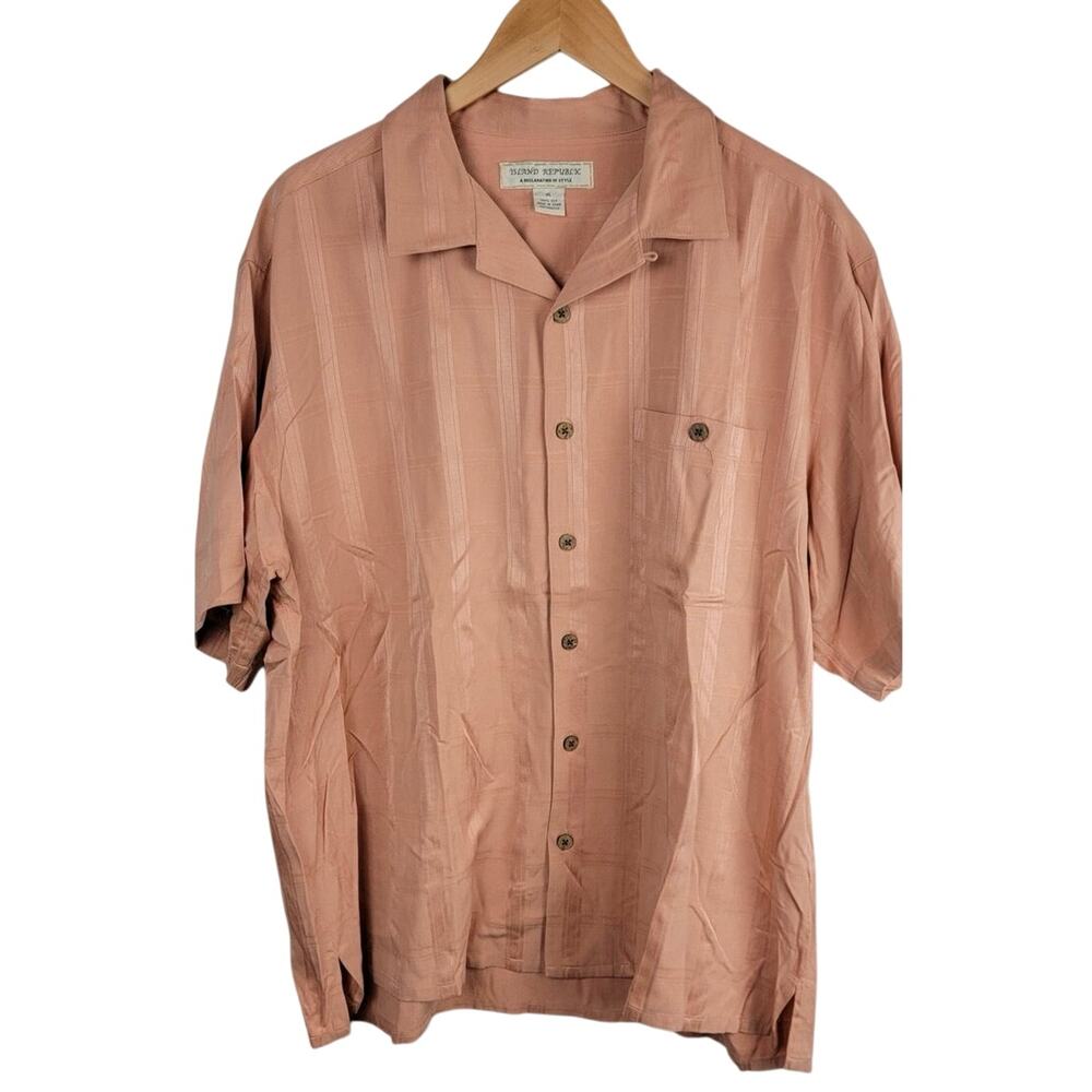 Island Republic‎ Men's Short Sleeve Button Up Shirt | 100% Silk | Holiday Shirt